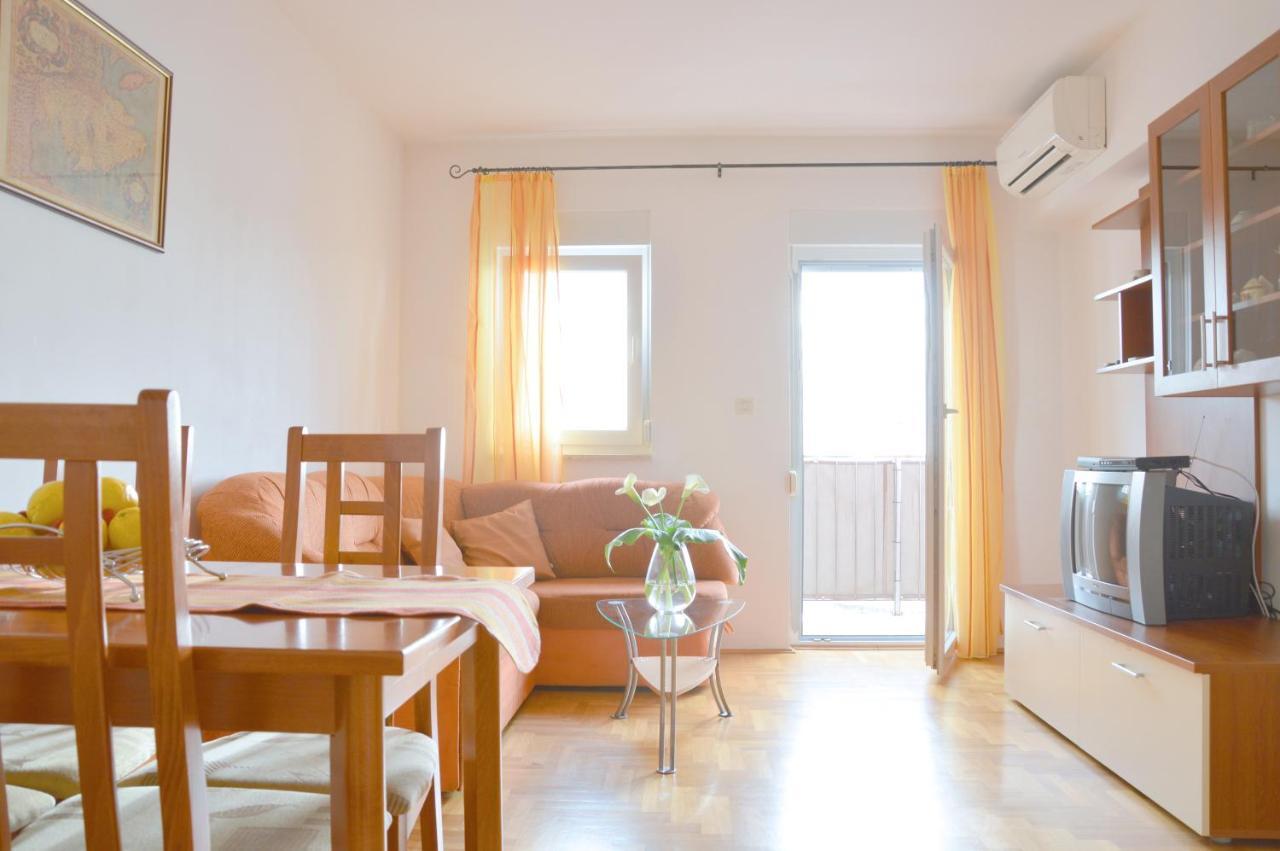 Apartment Riva Sea View Umag Eksteriør billede