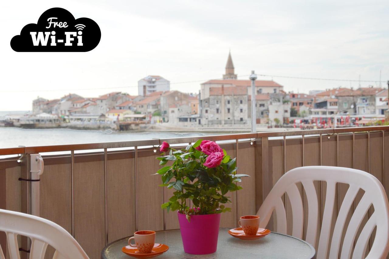Apartment Riva Sea View Umag Eksteriør billede