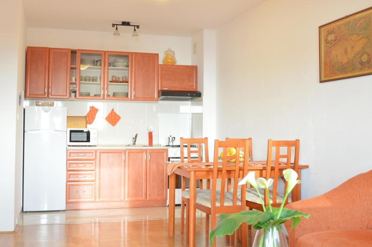 Apartment Riva Sea View Umag Eksteriør billede
